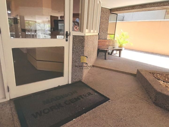 Sala comercial, no bairro Floresta, para venda