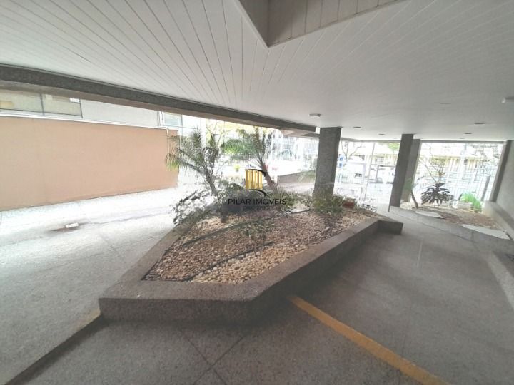 Sala comercial, no bairro Floresta, para venda