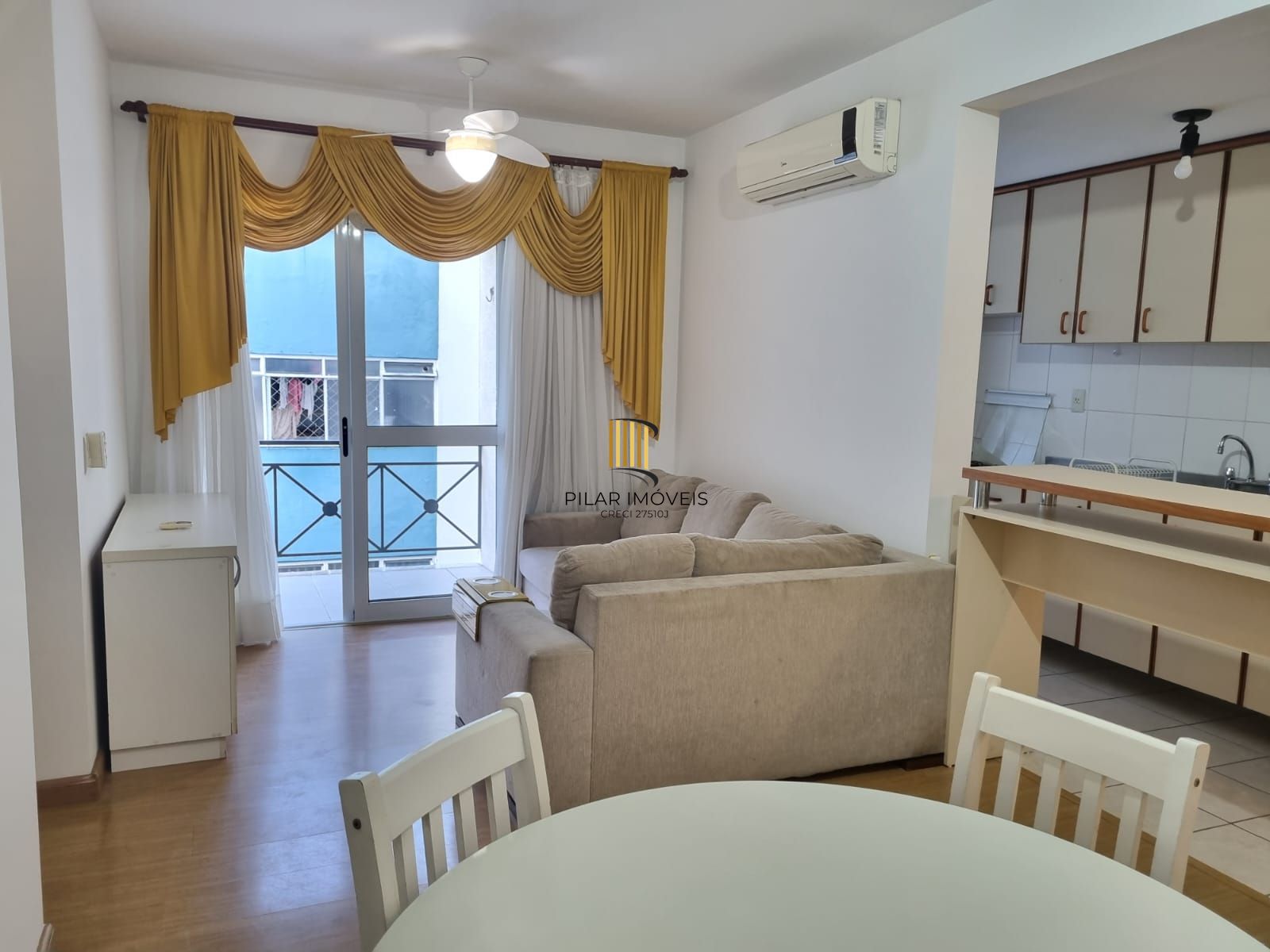 Apartamento de 3 dormitórios, sendo 1 suíte, no bairro Santo Antonio.