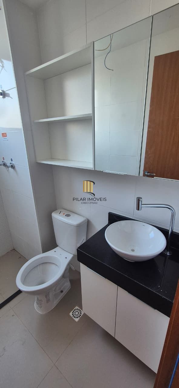 Apartamento, 2d com vaga, bairro Morro Santana