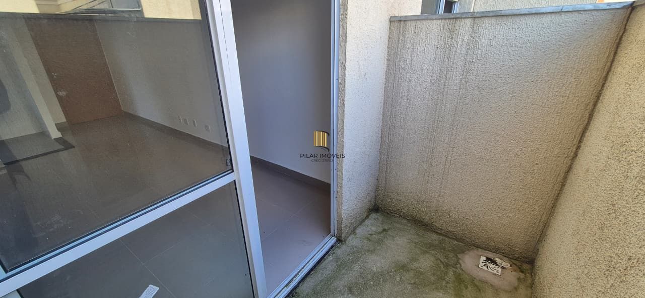 Apartamento, 2d com vaga, bairro Morro Santana