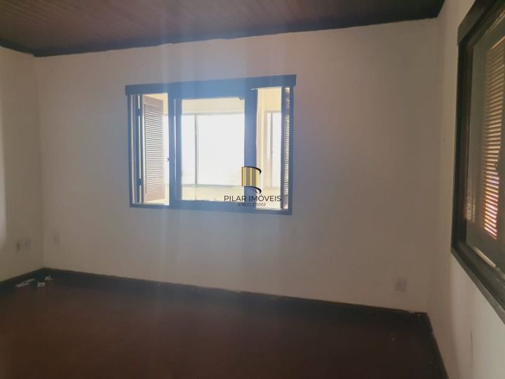 Casa de 03 dormitórios, no bairro Vila João Pessoa, para locação