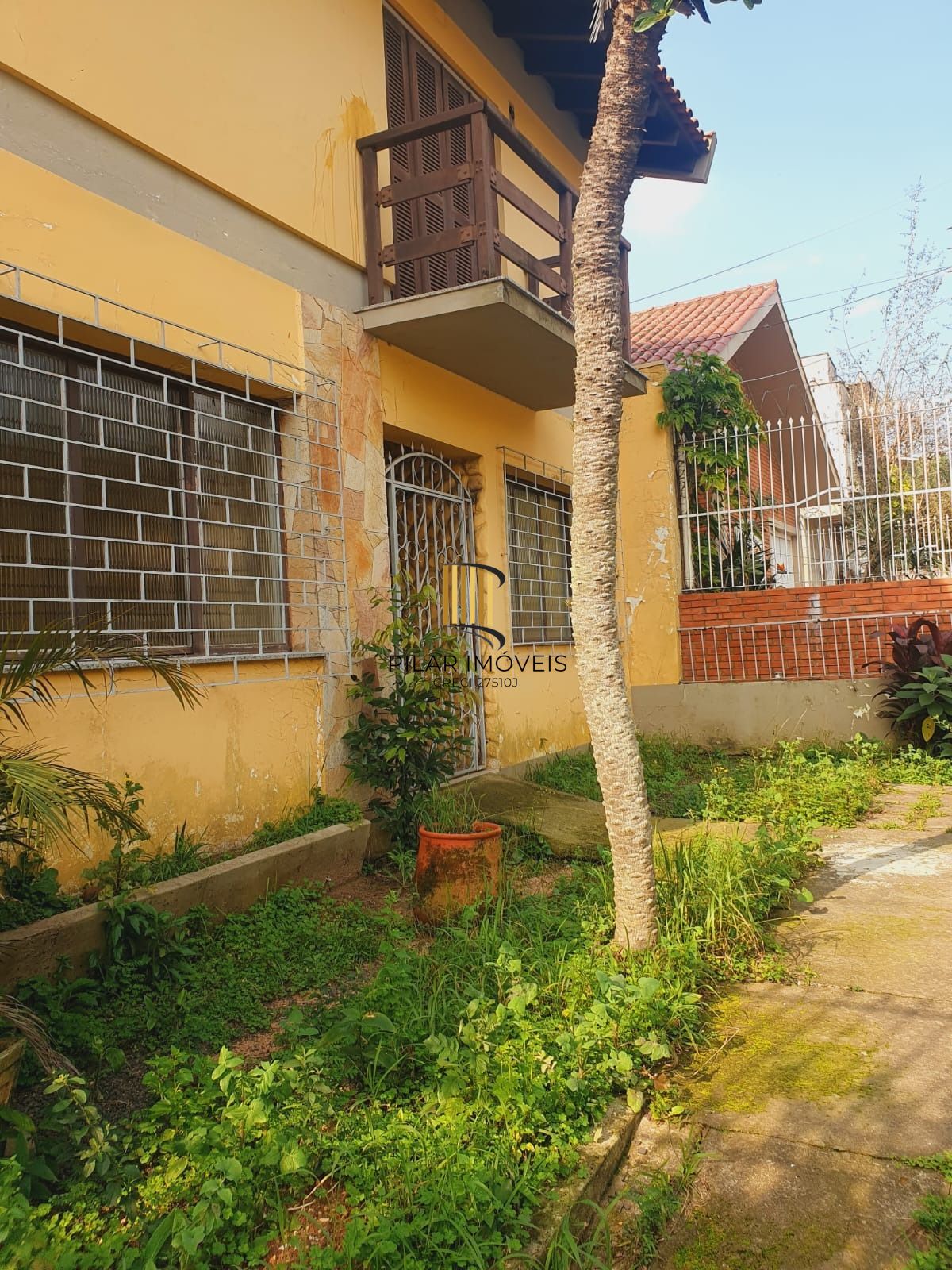 Casa de 03 dormitórios, no bairro Vila João Pessoa, para locação