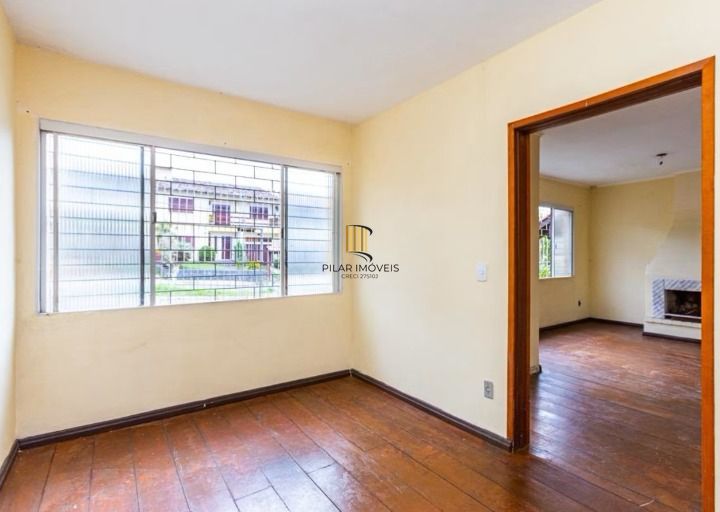 Casa de 03 dormitórios, no bairro Vila João Pessoa, para locação