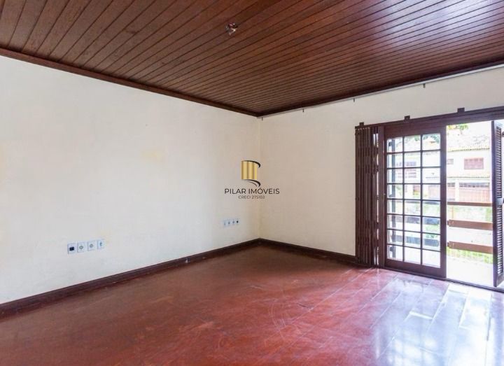 Casa de 03 dormitórios, no bairro Vila João Pessoa, para locação