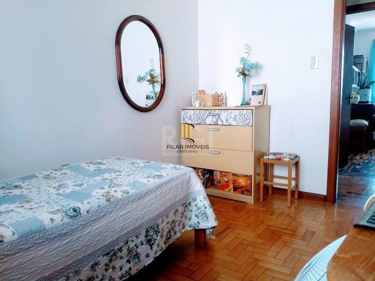 Apartamento para Venda - 88.61m², 4 dormitórios, 1 vaga - Menino Deus