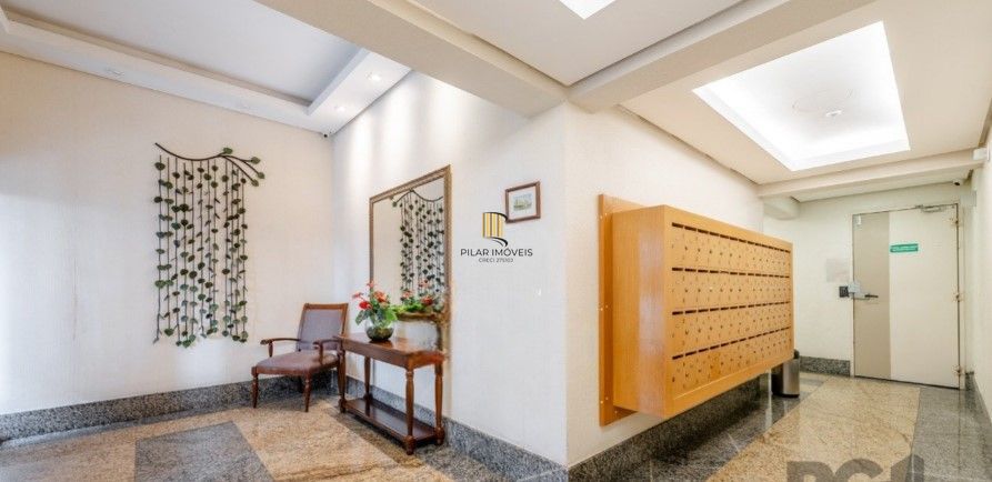 Apartamento de dois dormitórios localizado no bairro Passo da Areia em Porto Alegre/RS.
