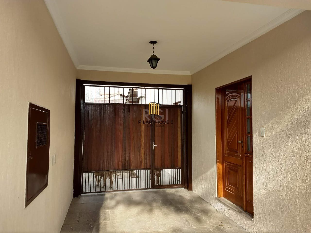 Casa para Venda - 177m², 4 dormitórios, sendo 1 suites, 2 vagas - Partenon