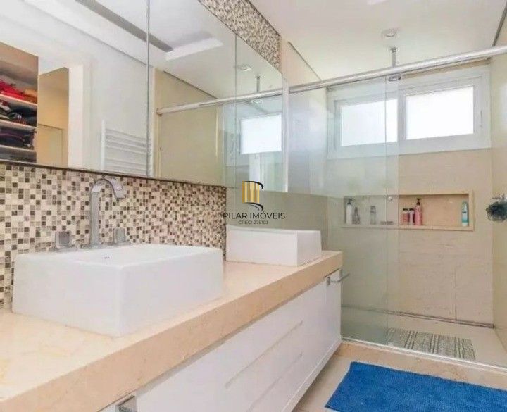 Casa 3d com suíte, bairro três figueira