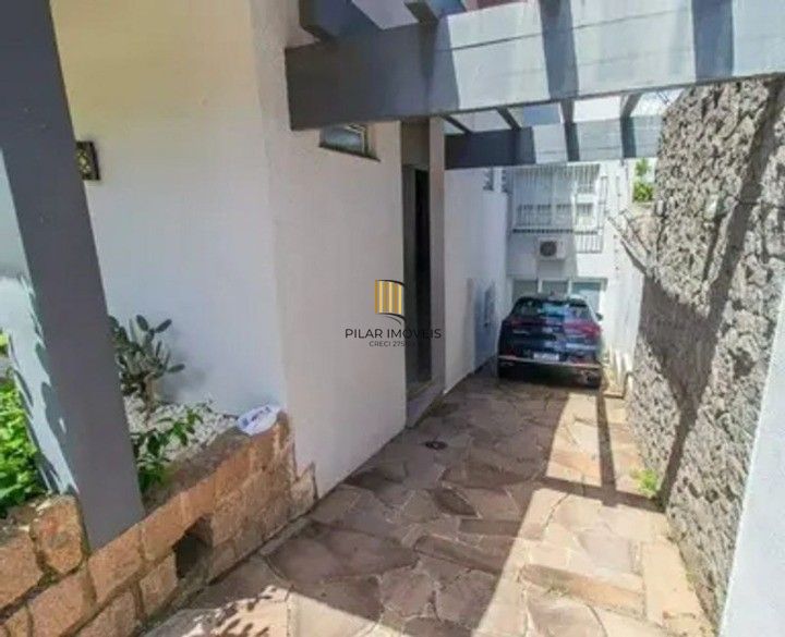 Casa 3d com suíte, bairro três figueira