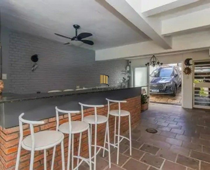 Casa 3d com suíte, bairro três figueira
