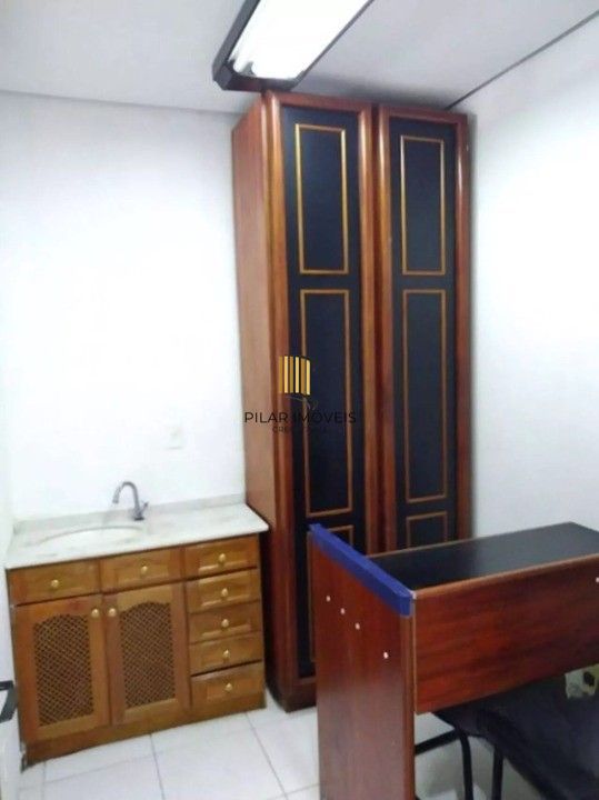 Sala com recepção, bairro Rio Branco