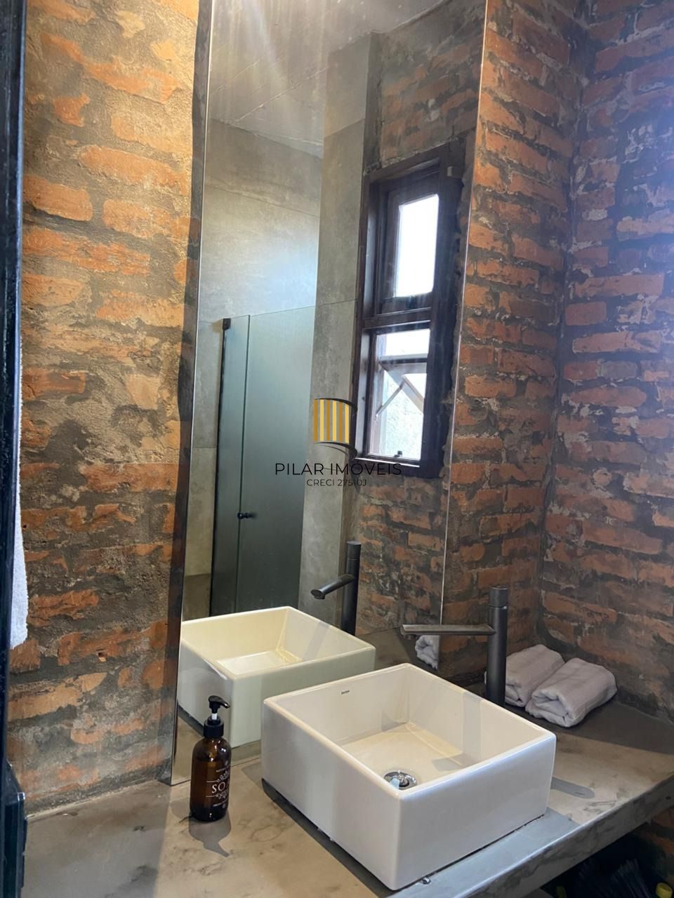 Apartamento de 1 dormitório para alugar no bairro Rio branco