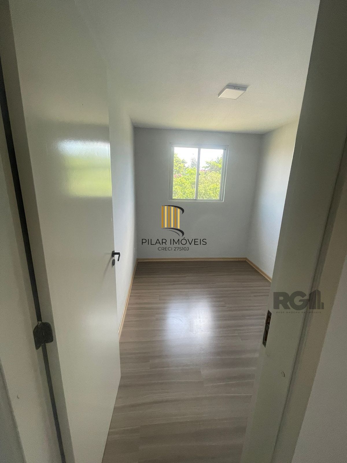 Apartamento 2 dormitórios no bairro Lomba do Pinheiro