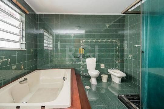 Casa para Venda - 224m², 3 dormitórios, sendo 1 suites, 3 vagas - Santana