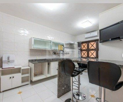 Casa para Venda - 225.43m², 3 dormitórios, sendo 1 suites, 2 vagas - Guarujá