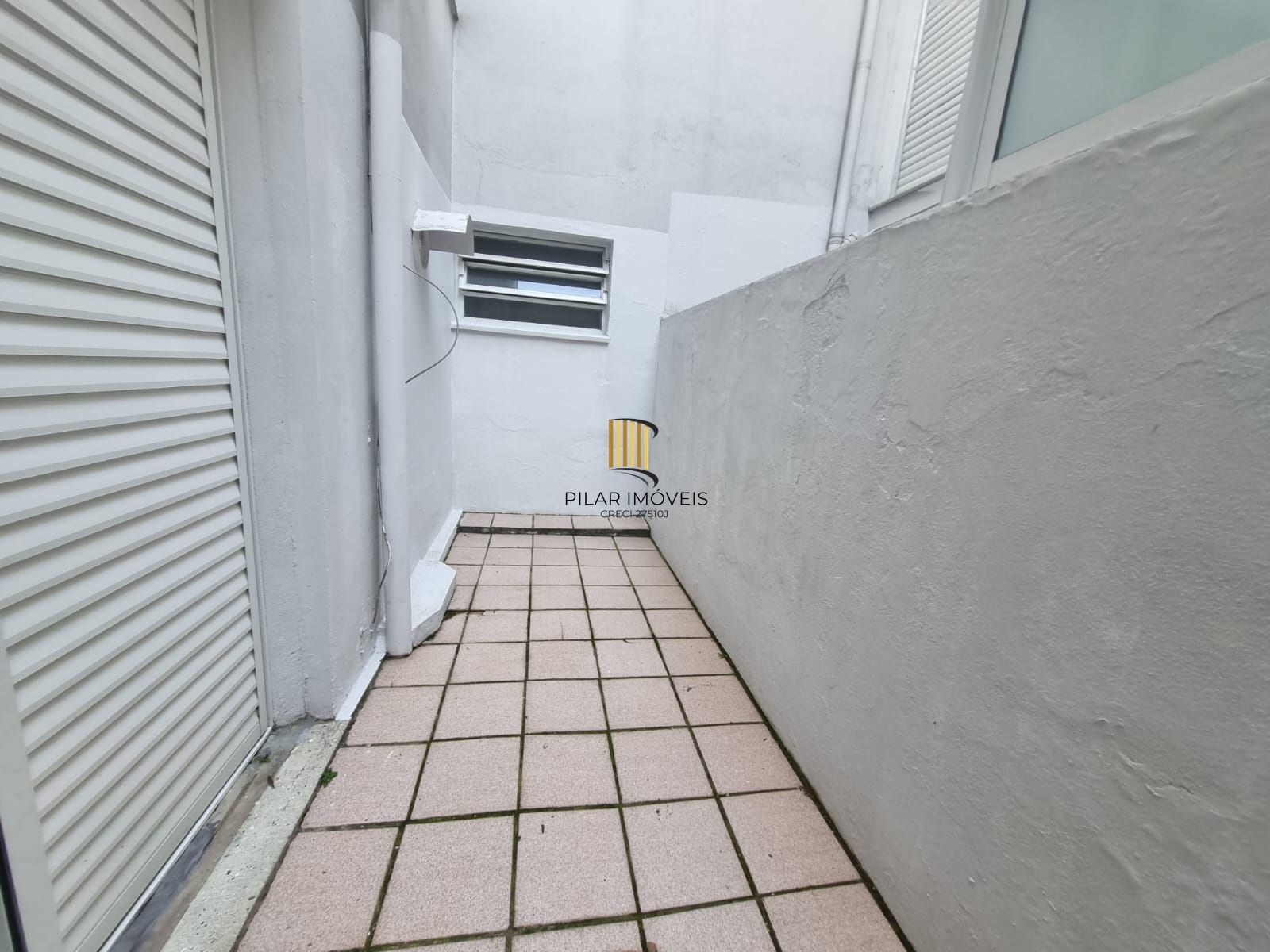 Apartamento a venda com pátio no Bairro Santana