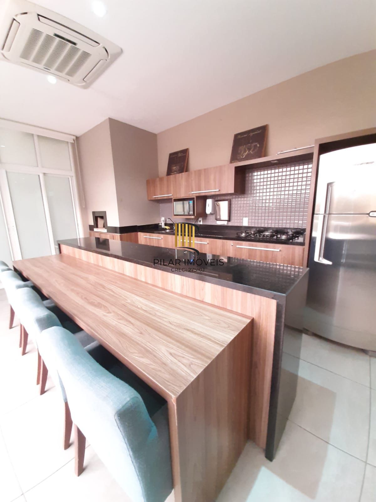 Apartamento 2 dormitórios no bairro Azenha