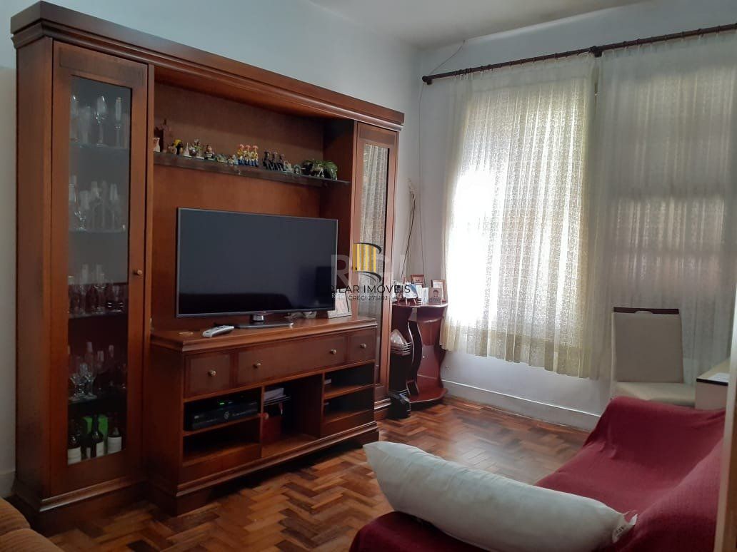 Casa para Venda - 360m², 3 dormitórios, sendo 1 suites, 4 vagas - Santana