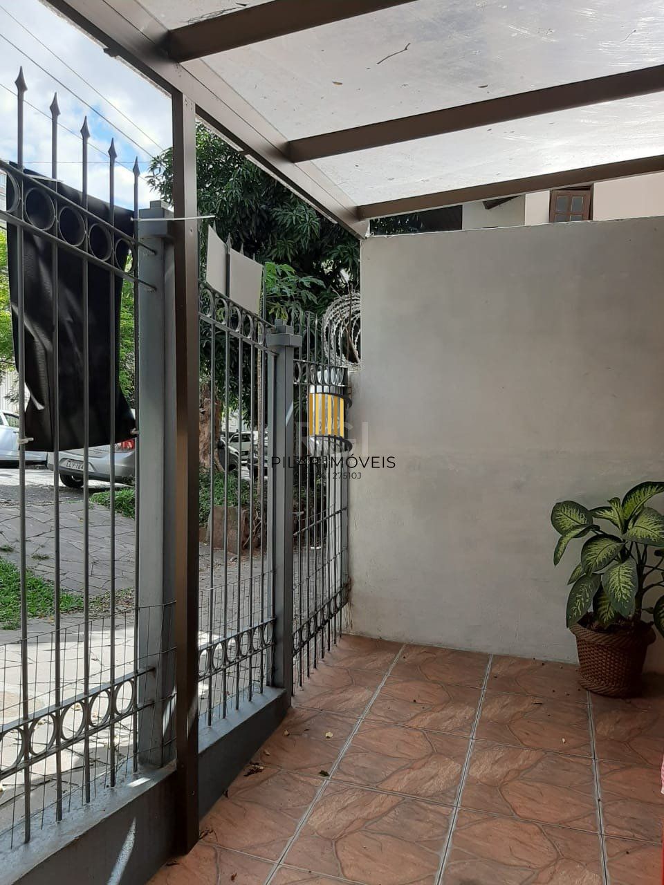 Casa para Venda - 262.02m², 3 dormitórios, sendo 1 suites, 6 vagas - Auxiliadora