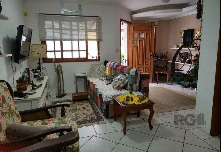 Casa de Condomínio 2 dormitórios no bairro Hípica