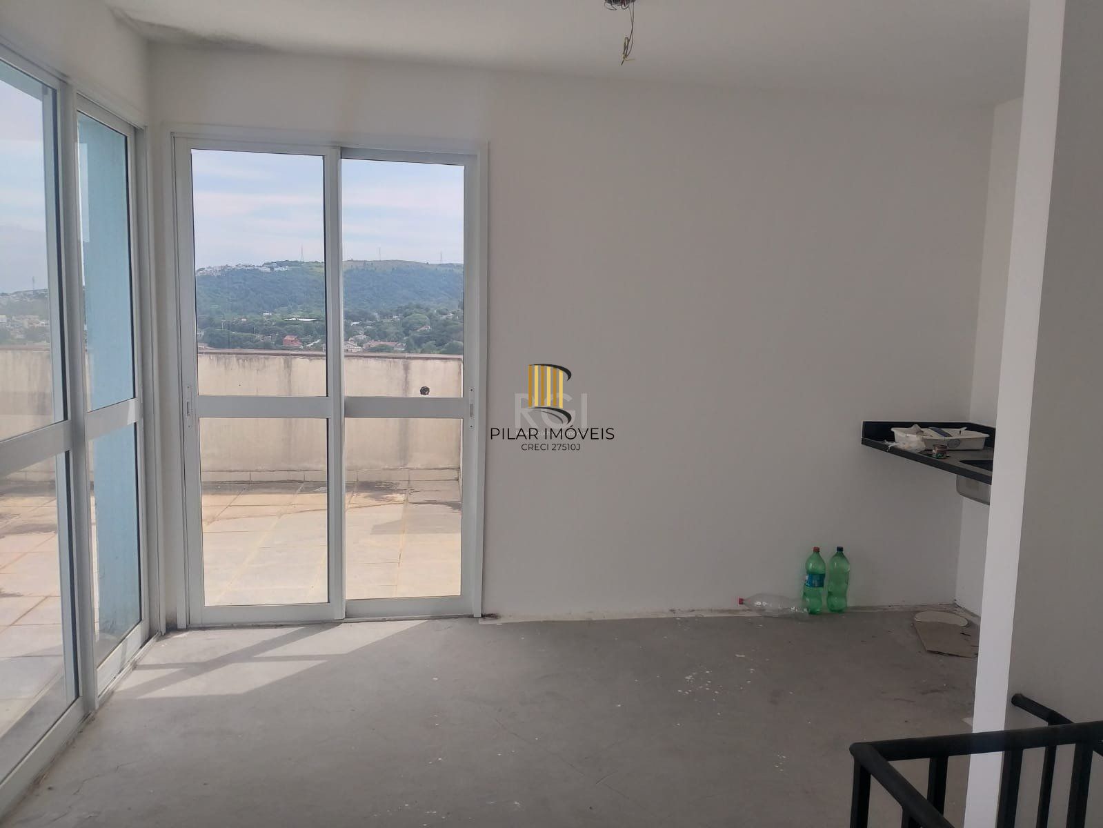 Cobertura para Venda - 134.45m², 3 dormitórios, sendo 1 suites, 2 vagas - Cavalhada