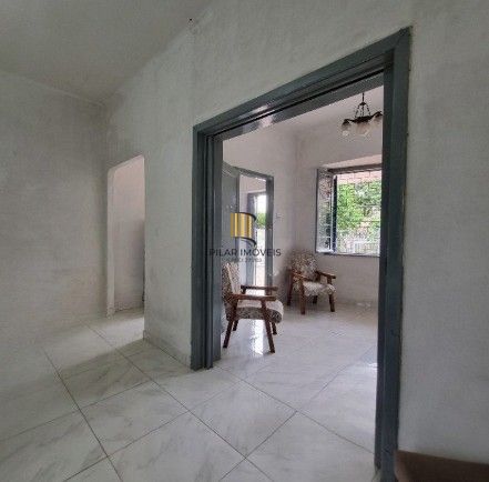 Casa 4 dormitórios no bairro Partenon