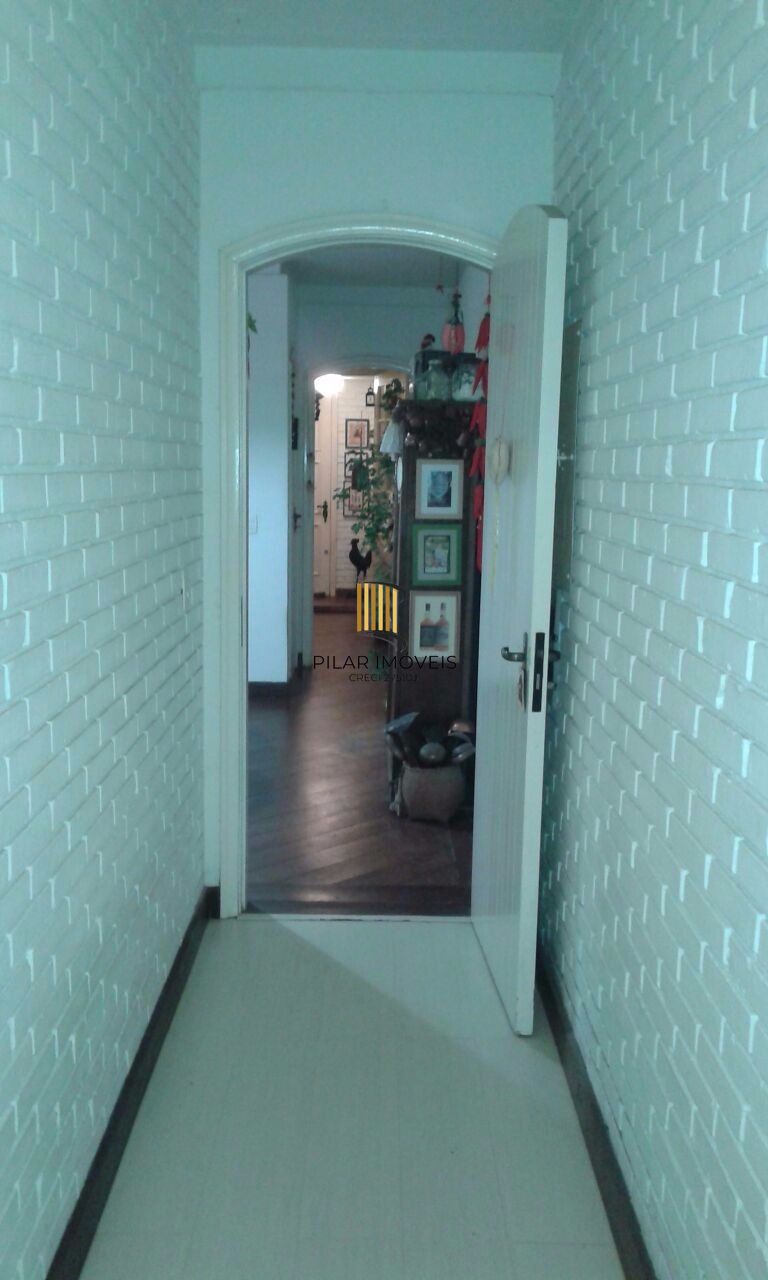 Casa para Venda - 430m², 3 dormitórios, sendo 1 suites, 4 vagas - Jardim Isabel