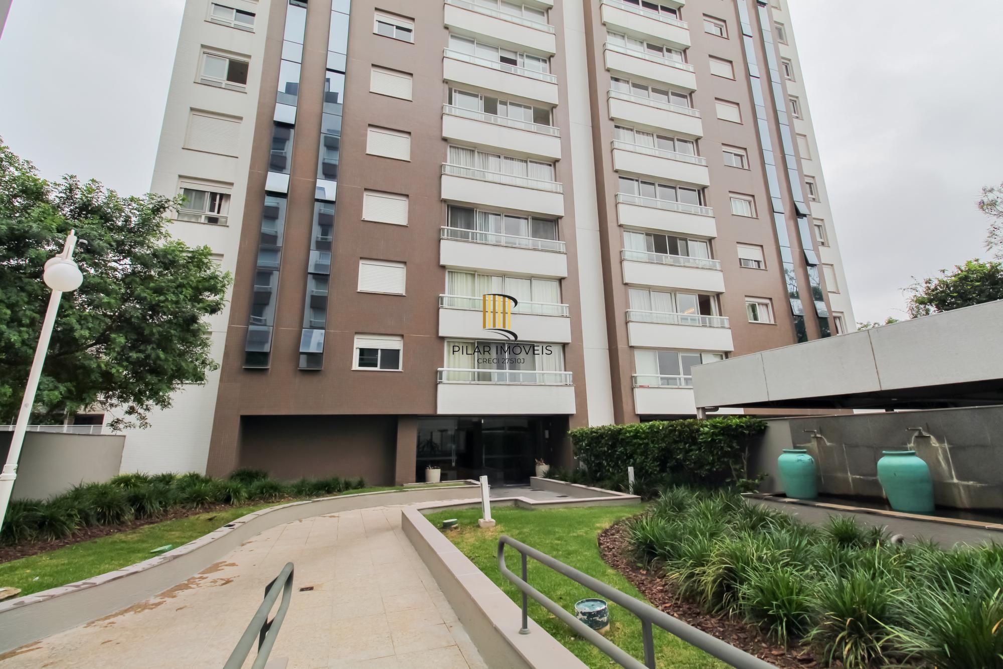 Apartamento 3 dormitórios no bairro Menino Deus