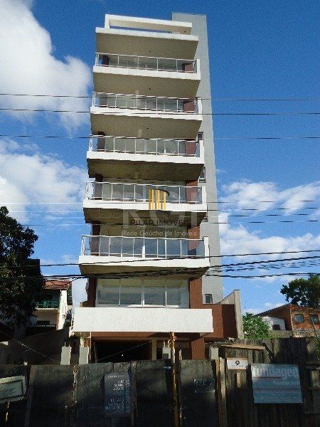Apartamento para Venda - 146m², 3 dormitórios, sendo 3 suites, 3 vagas - Tristeza