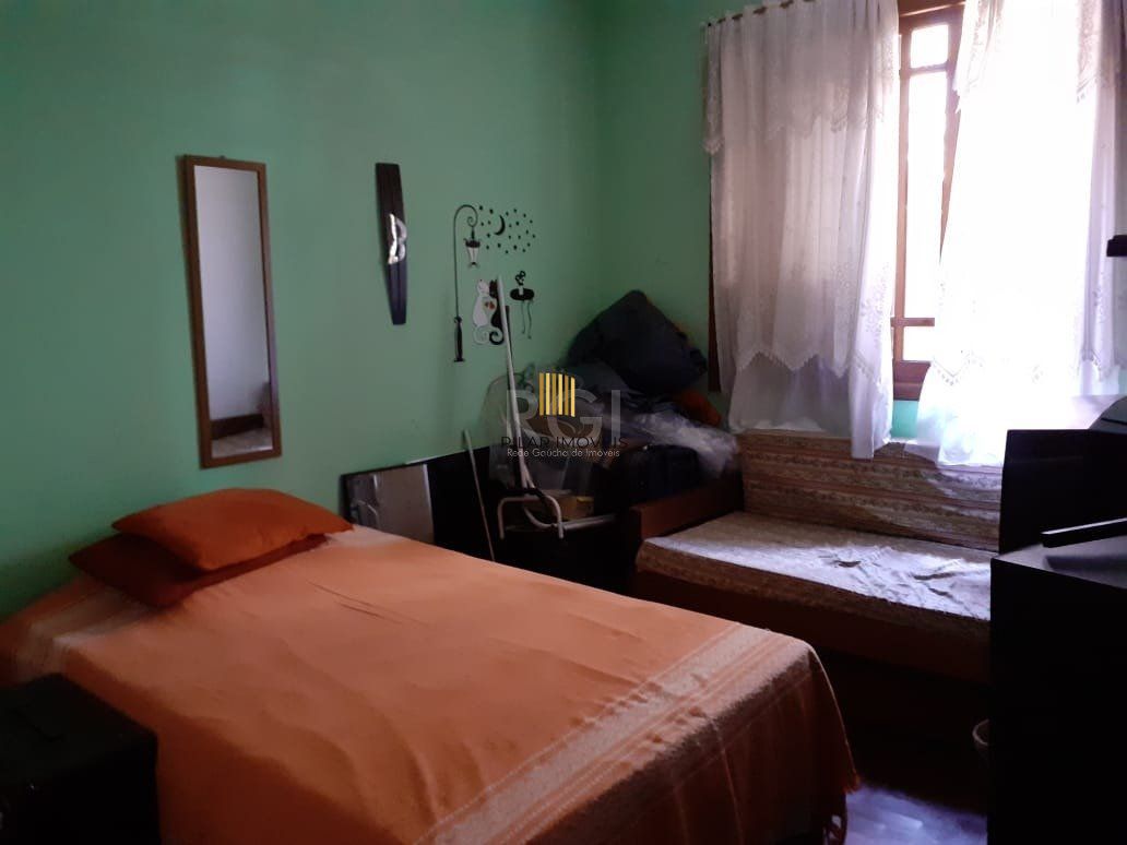 Casa para Venda - 120m², 3 dormitórios, 1 vaga - Santa Tereza