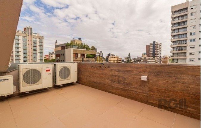 Cobertura 2 dormitórios no bairro Petrópolis