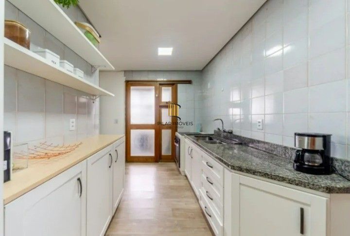 Cobertura 3 dormitórios no bairro Chácara das Pedras