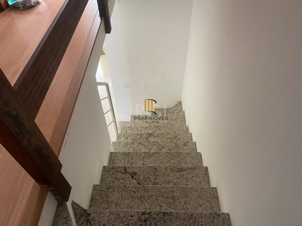 Casa 3 dormitórios no bairro Hípica
