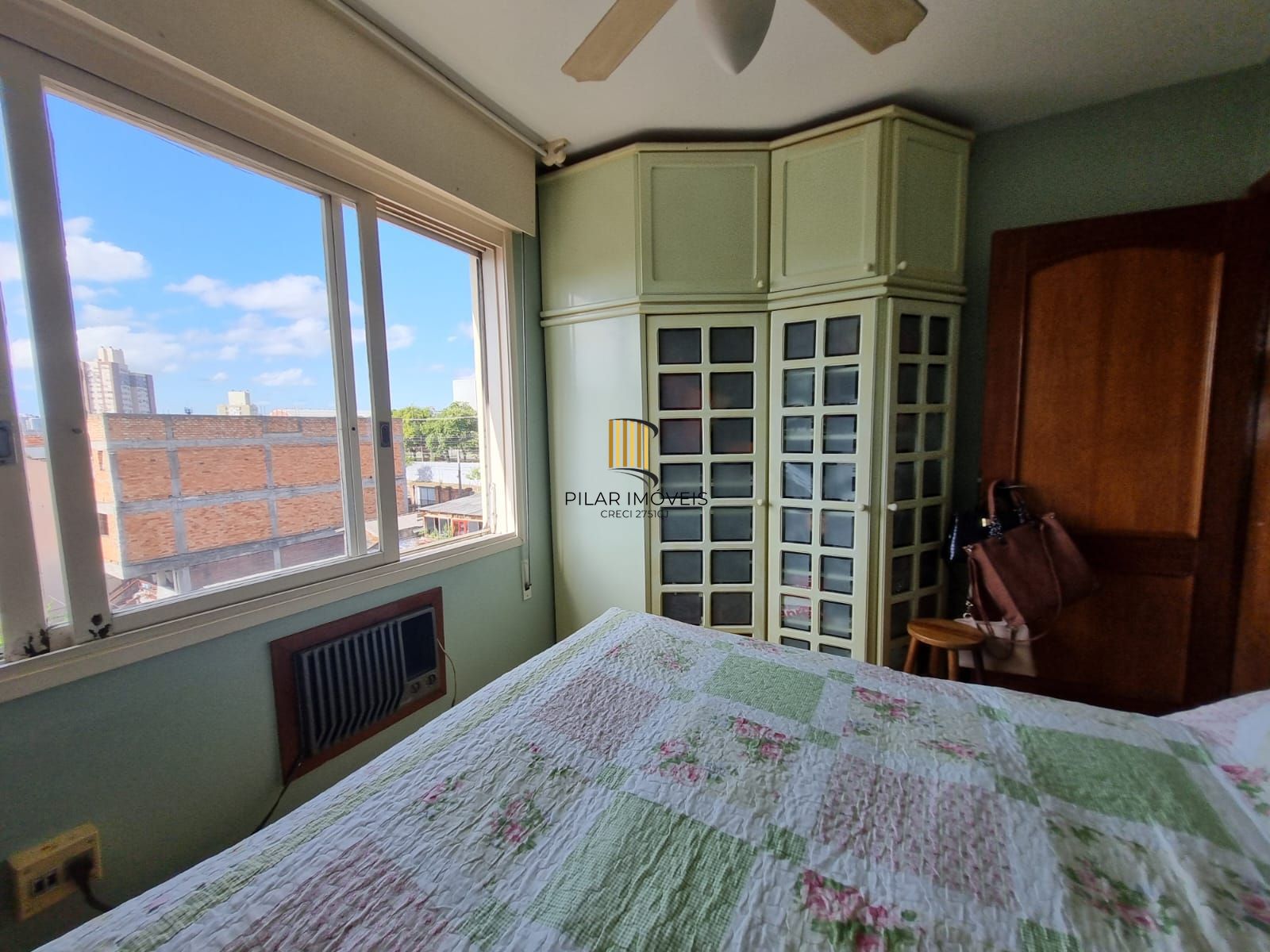 Apartamento cobertura de 1 dormitório no Bairro Santo Antonio