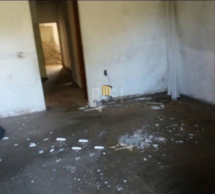 Casa para Venda - 253m², 3 dormitórios, sendo 1 suites, 1 vaga - Santana