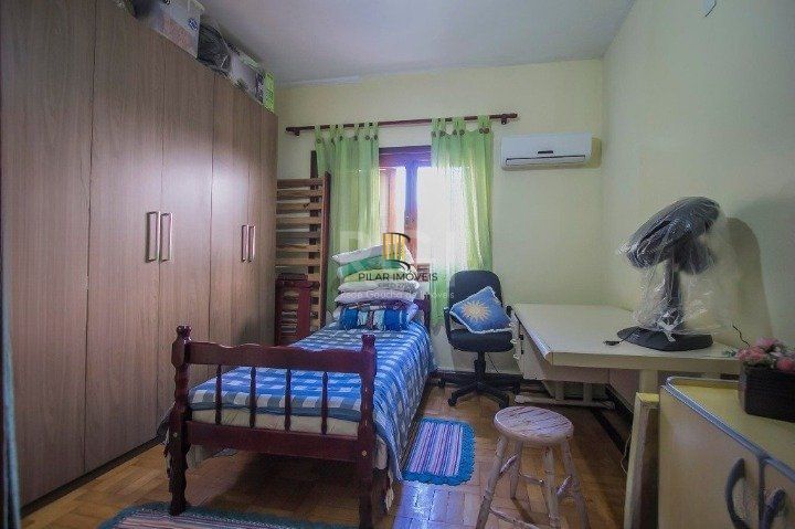 Sobrado para Venda - 400m², 6 dormitórios, sendo 1 suites, 3 vagas - Santana