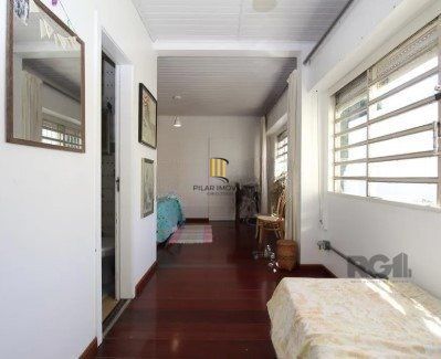 Casa para Venda - 336m², 4 dormitórios, sendo 1 suites, 2 vagas - Azenha