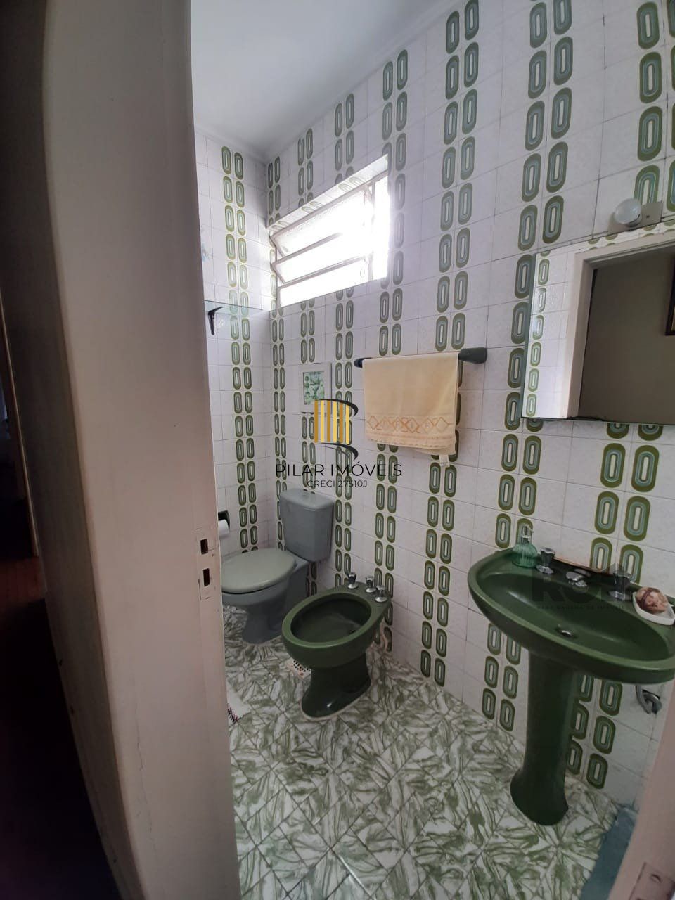 Casa 4 dormitórios no bairro Santana