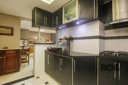 casa com quatro quartos no bairro Passo D'areia