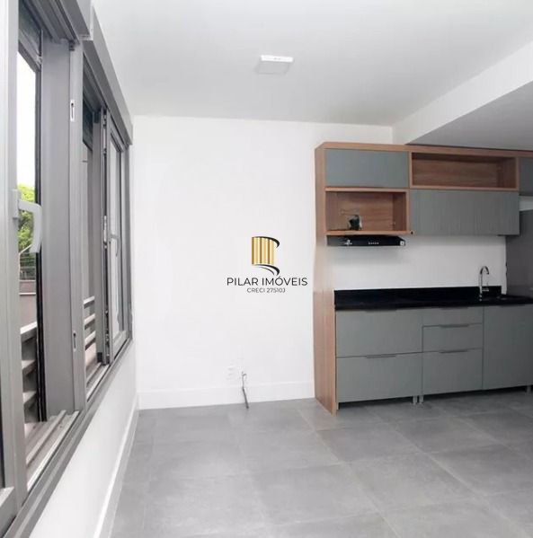 Loft no bairro Farroupilha com vaga
