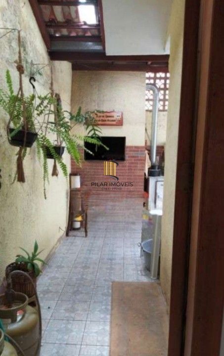 Casa de Condomínio 3 dormitórios no bairro Aberta dos Morros