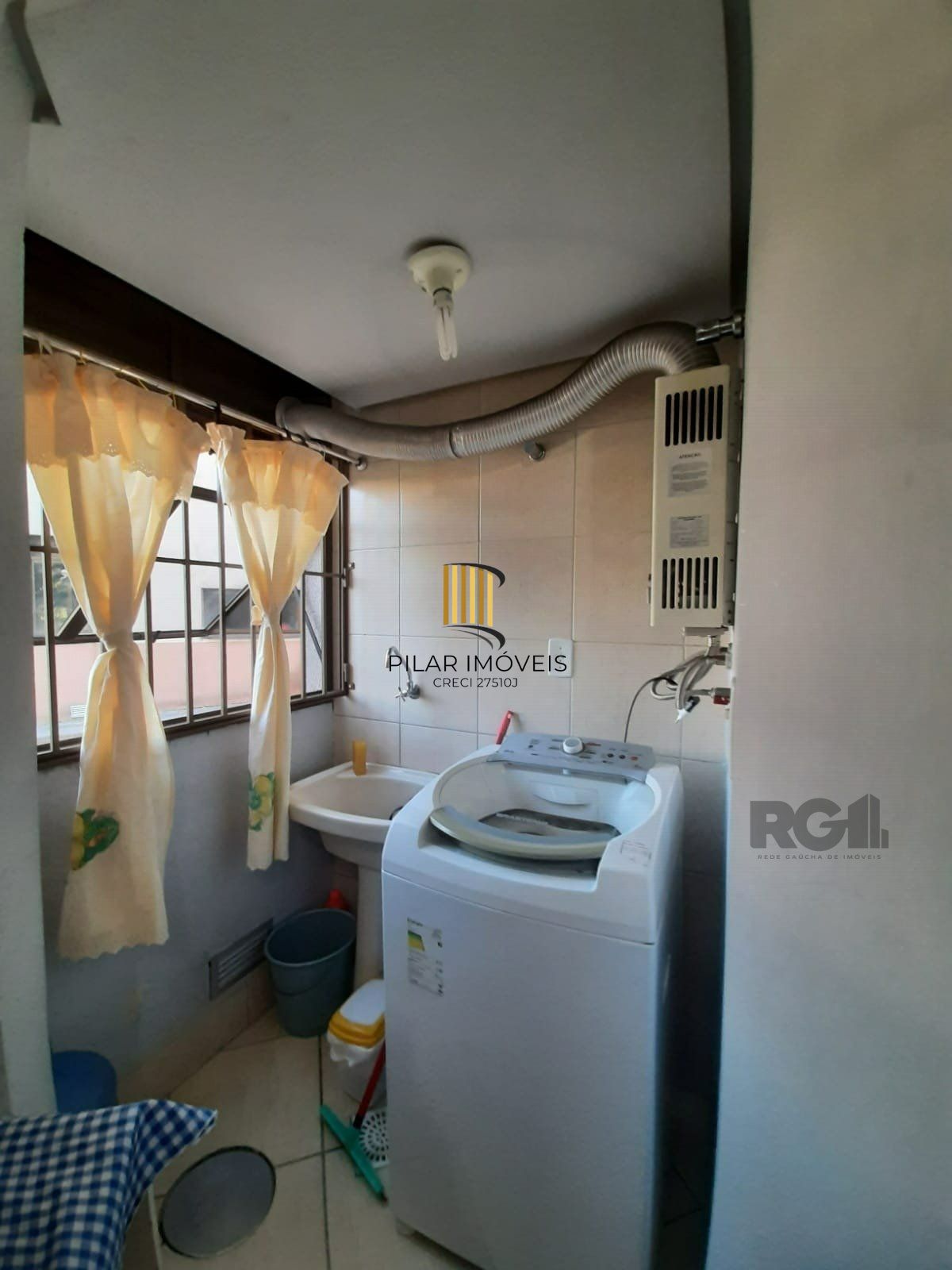 Apartamento 2 dormitórios no bairro Santana
