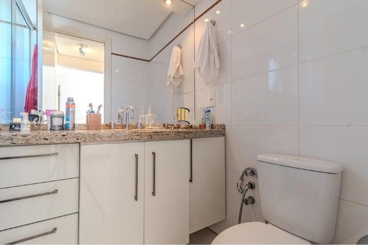 Apartamento 2 dormitórios no bairro Santa Cecília