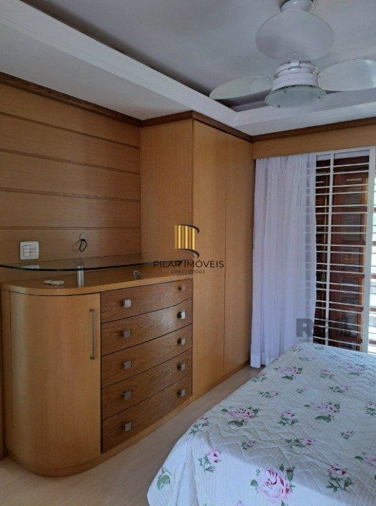 Casa 3 dormitórios no bairro Espírito Santo