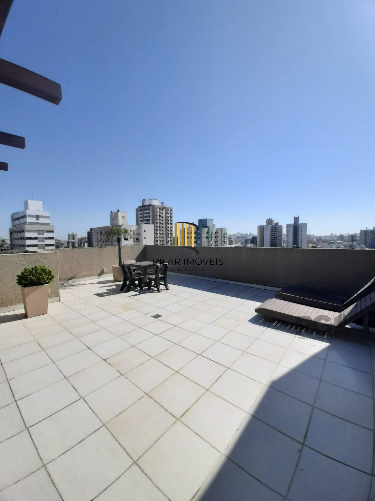 Apartamento 2 dormitórios no bairro Azenha