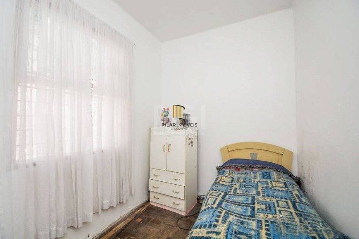 Casa para Venda - 290m², 3 dormitórios, 4 vagas - Santo Antonio