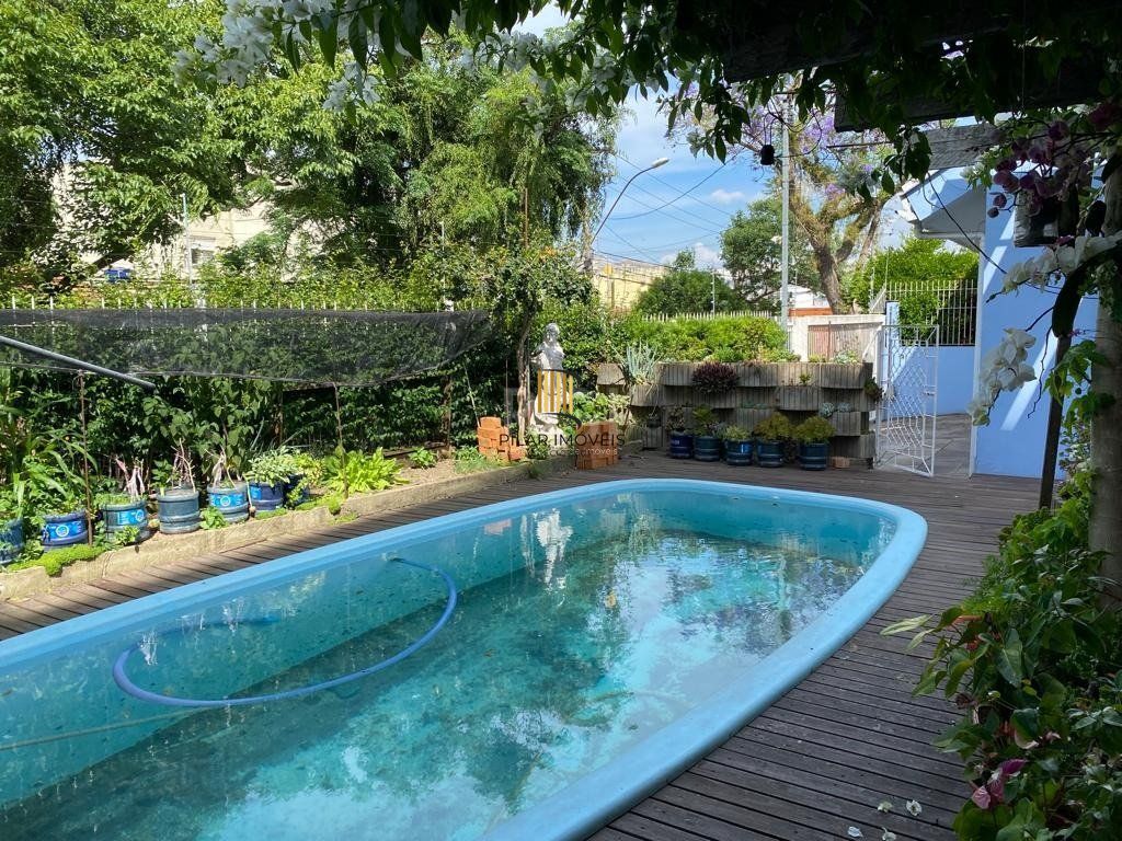 Casa para Venda - 316m², 3 dormitórios, sendo 1 suites, 4 vagas - Santana