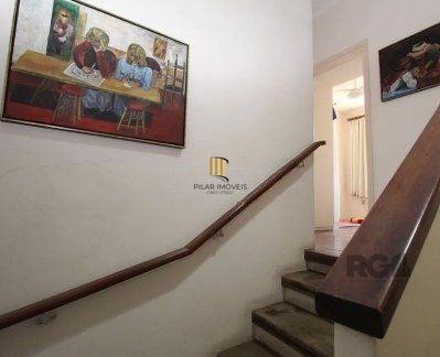 Casa para Venda - 336m², 4 dormitórios, sendo 1 suites, 2 vagas - Azenha
