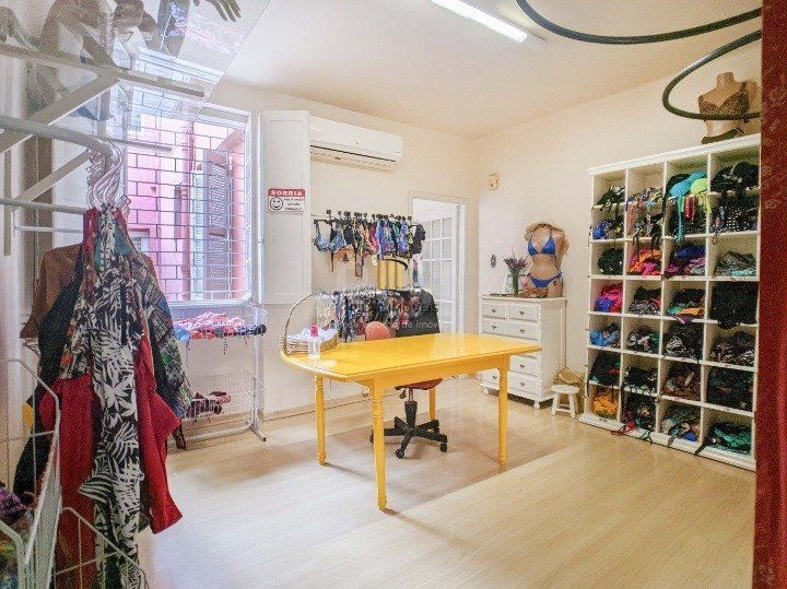 Casa para Venda - 202m², 2 dormitórios, Farroupilha